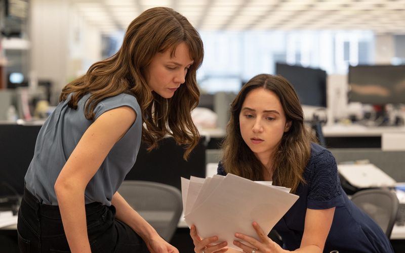 Die "New York Times"-Journalistinnen Megan Twohey (Carey Mulligan, links) und Jodi Kantor (Zoe Kazan) arbeiten an einem Artikel, der die Welt verändern wird. Es geht um systematischen Missbrauch in der Filmbranche.