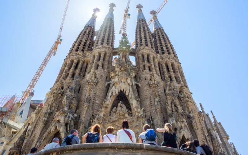 Wer die von Gaudi entworfene Sagrada Familia in Barcelona besuchen möchte, braucht dafür eine Reservierung.