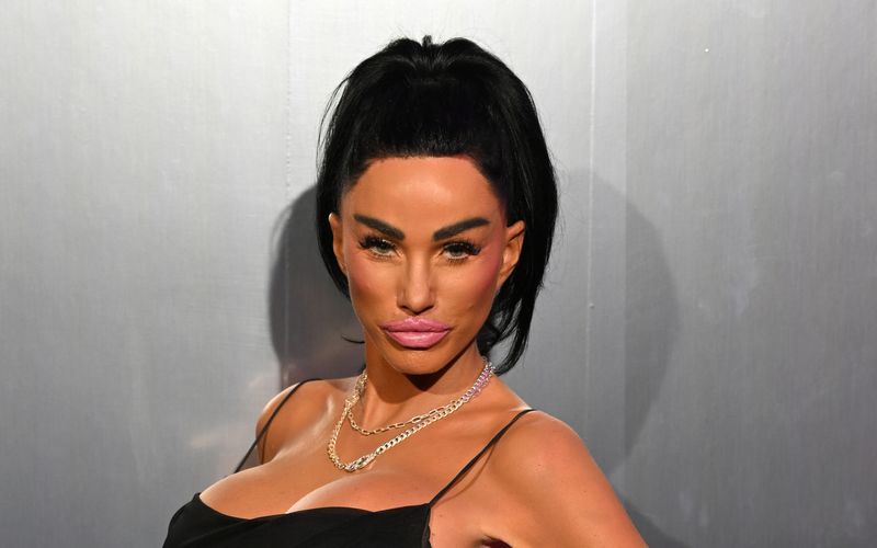 Katie Price hat unzählige Schönheitseingriffe hinter sich gebracht.