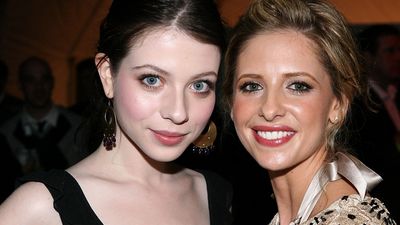 Bild zu Artikel Michelle Trachtenberg und Sarah Michelle Gellar