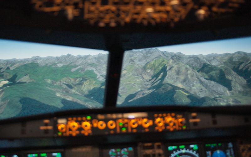 Der Absturz der Germanwings-Maschine, die vor zehn Jahren in den französischen Alpen zerschellte, wird in der Doku-Serie "Germanwings - Was geschah an Bord von Flug 9525?" nachgezeichnet.