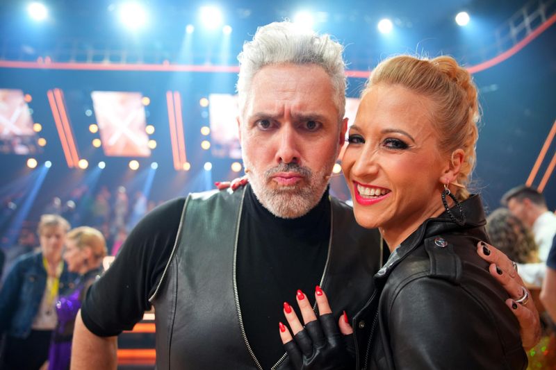 Roland Trettl ist mit seiner Profi-Partnerin Kathrin Menzinger bei "Let's Dance" ausgeschieden.