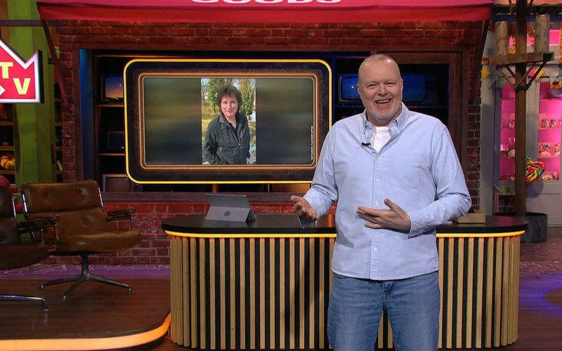 Stefan Raab nahm bei "Du gewinnst hier nicht die Million" Schlagersänger Olaf der Flipper aufs Korn.